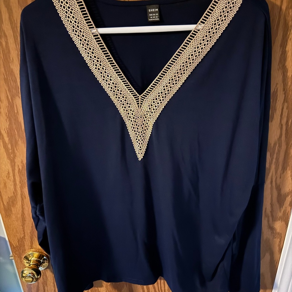 SHEIN Navy V-Neck Tunic with Cream Crochet Trim